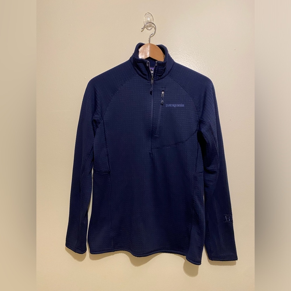 Patagonia Dark Blue Quarter-Zip Sweater. Size M